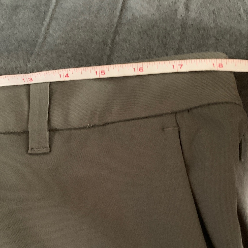 lululemon athletica Men's ABC Classic Fit Shorts Grey Sage - Picture 10 of 13